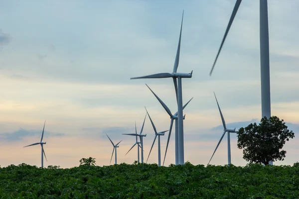 Ala de turbina de energia verde — Fotografia de Stock