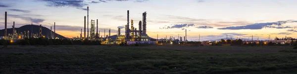 Oil refinery factory — Stock Photo, Image