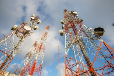 Telekomünikasyon direği TV antenleri kablosuz teknoloji 