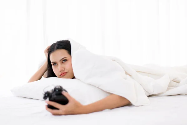 Bored Asian Woman Hates Getting Stressed Waking Early Morning Bed — Stock Photo, Image