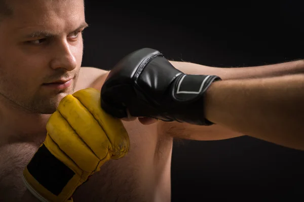 Treinamento de lutadores mma — Fotografia de Stock