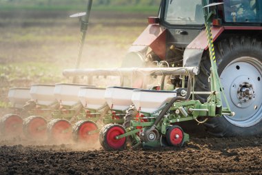 Bitkileri tohum traktör 