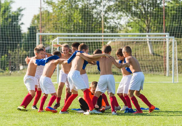 Kinderfußballmannschaft im Durcheinander — Stockfoto