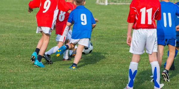 Futebol infantil — Fotografia de Stock