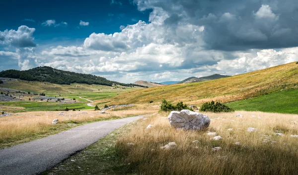 Paesaggio montano — Foto Stock