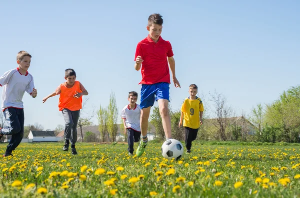 Niños Fútbol —  Fotos de Stock