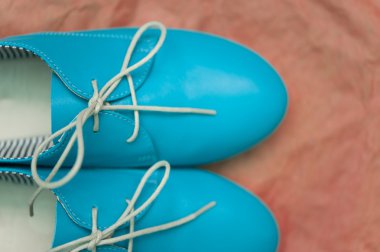 Yakın çekim shot mavi kadın ayakkabı