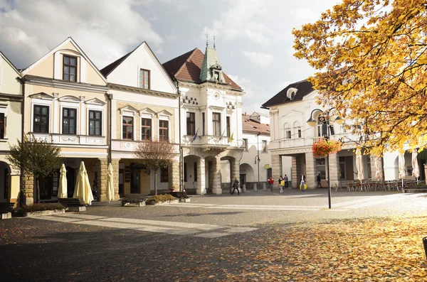 Historical town square early morning in sunshine (Zilina, Slovakia) — Stock Photo, Image