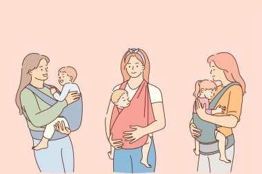 Anneler çocuklarını kucağında taşır.