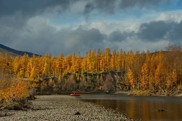 Ρωσία Άπω Ανατολή Περιφέρεια Magadan Παραπόταμοι Του Ποταμού Kolyma — Φωτογραφία Αρχείου