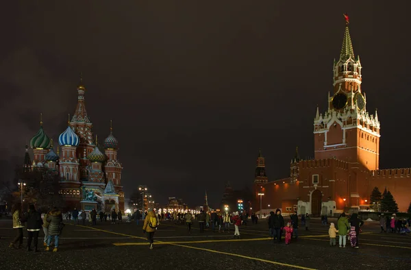 Mosca Russia Dicembre 2020 Moscoviti Gli Ospiti Della Capitale Passeggiano — Foto Stock