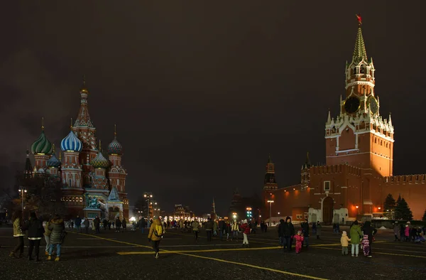 Moscow Russia December 2020 Muscovites Guests Capital Walk Families Red — Stock Photo, Image