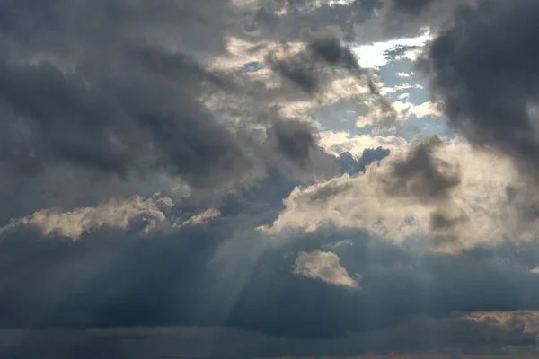 Τατζικιστάν Λεωφόρος Παμίρ Γραφικά Σύννεφα Που Φωτίζονται Από Τον Ήλιο — Φωτογραφία Αρχείου