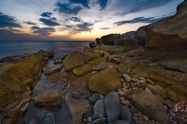 Rússia Daguestão Amanhecer Costa Rochosa Mar Cáspio Perto Aterro Cidade — Fotografia de Stock