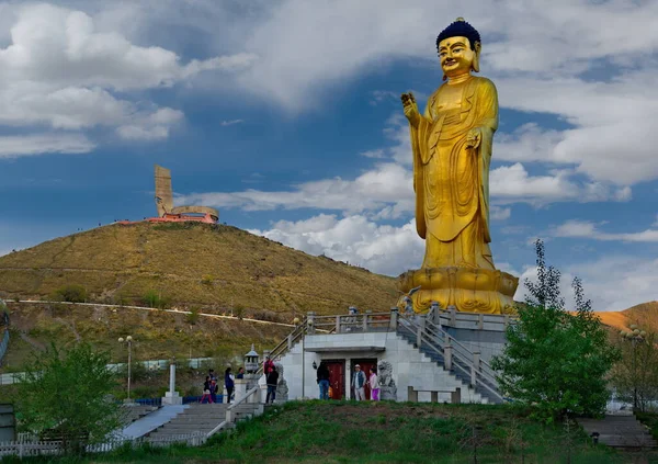 Ulaanbaatar Mongolia June 2015 Golden Buddha Statue Park Foot Mount — Stock Photo, Image