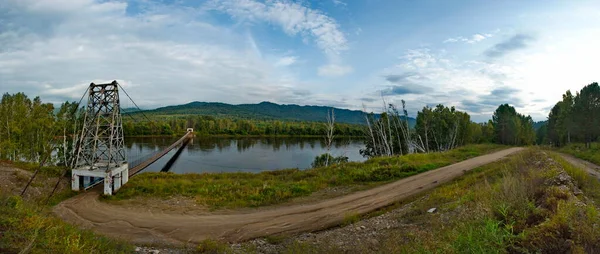 Ρωσία Περιοχή Τσίτα Μια Κρεμαστή Οδική Γέφυρα Πάνω Από Τον — Φωτογραφία Αρχείου