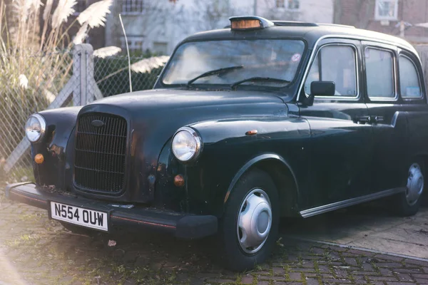 Londen West 2021 Een Vintage London Taxi Black Cab Park — Stockfoto