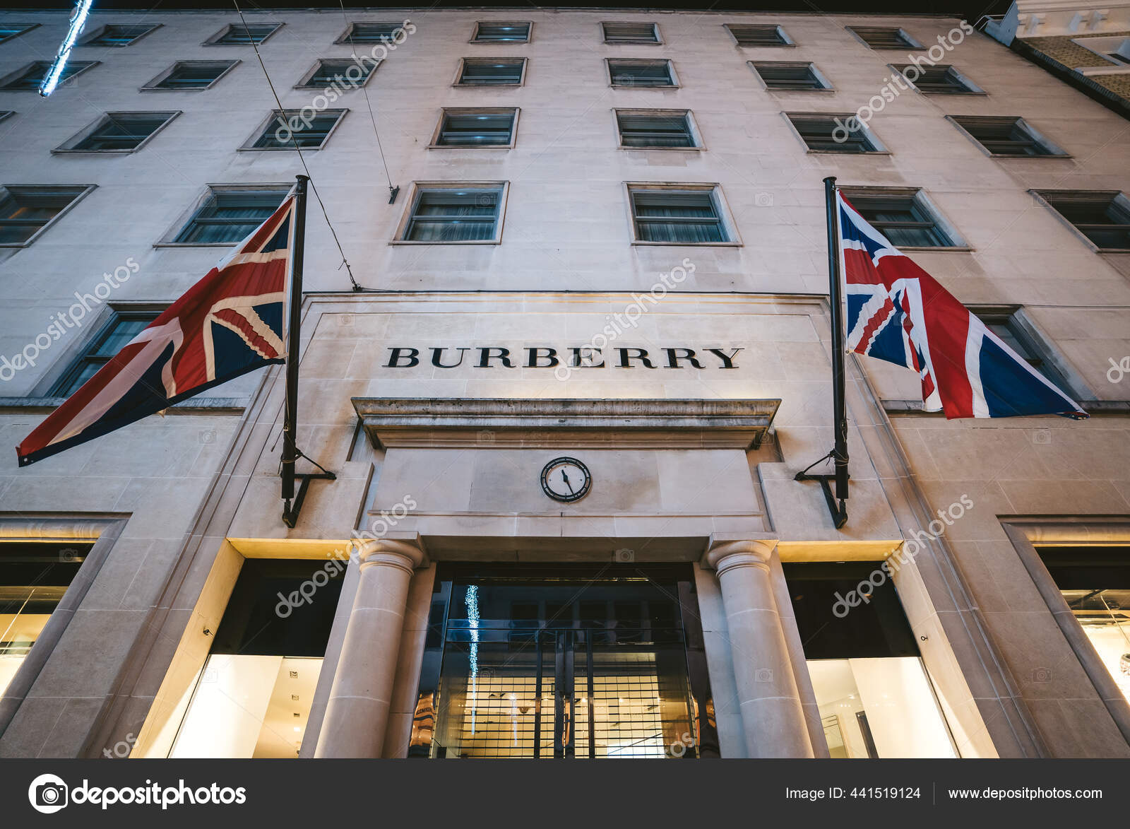 Arriba 116+ imagen burberry bond street london Viaterra.mx