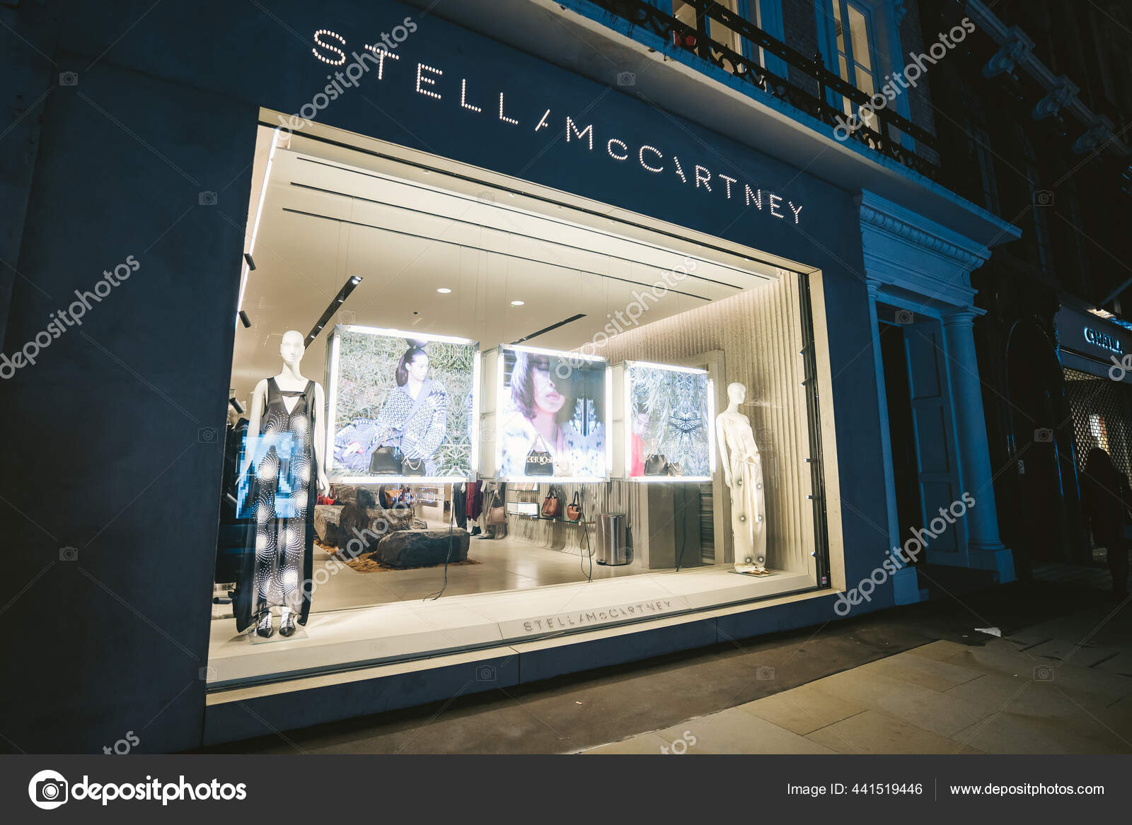 London 2020 Stella Mccartney Store Evening Closed Covid Lockdown – Stock  Editorial Photo © smutkoalex@gmail.com #441519446
