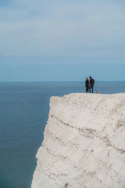 Seaford East Sussex 2021 Lidé Kráčejí Stezkách Vrcholu Křídových Útesů — Stock fotografie