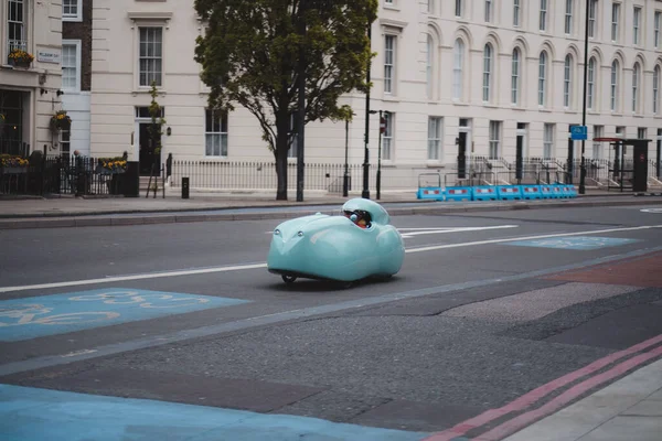 Westminster Londýn 2021 Modrý Malovaný Velomobil Ulicích Londýna — Stock fotografie