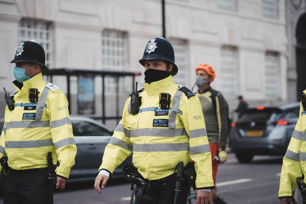 Westminster Londres 2021 Policiais Vestindo Máscaras Protesto Kill Bill — Fotografia de Stock