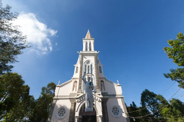 Huyen Sy Church in Ho Chi Minh City (Saigon), Vietnam, Located in 1 Ton That Tung Street, district 1. — 스톡 사진