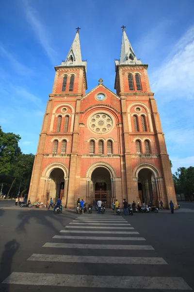 西贡圣母院大教堂，法国建筑市中心区 1 胡志明市 — 图库照片