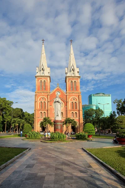 Saigon Notre Dame Katedrali, Fransız mimarisi şehir bölge 1, Ho Chi Minh City — Stok fotoğraf