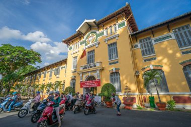 İlçe 3 sınav sezonu Minh Khai Lisesi