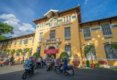 İlçe 3 sınav sezonu Minh Khai Lisesi