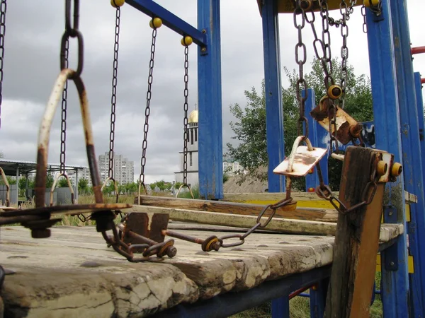 Aire de jeux pour enfants âgés — Photo