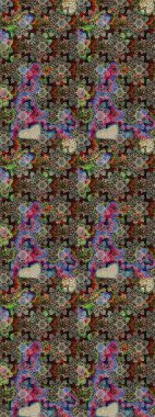 Gri ve kahverengi renkli çiçekler. Küçük çiçekte sevimli çiçek deseni var..