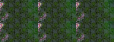 Yeşil ve gri renklere karalamalar çizen kusursuz çiçek deseni. Raster illüstrasyonu.