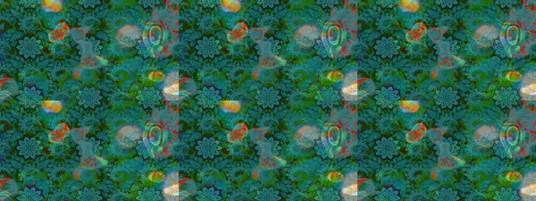 Moda baskısı. Dekorasyon ve tasarım için güzel bir desen. Ton halinde. Çiçeğin suluboya çizimlerinin mükemmel deseni. Suluboya desenli çiçek deseni.