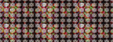 Elle çizilmiş sonbahar çiçeği deseni. Renkli siyah ve kahverengi çizim kalıpları. Tekstil ve kapak tasarımı için mükemmel. Siyah ve kahverengi renkte çiçekler. Doodle tarzı.