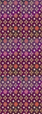 Çiçekli ipek eşarp. El çizimi çiçek unsurları olan soyut çizim raster deseni. 1950-1960 motifleri. Retro tekstil tasarım koleksiyonu. Mor üzerine mor.