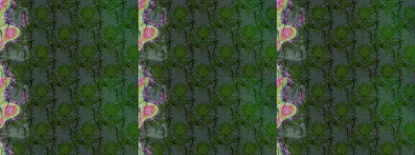 Nazikçe, güzel çiçek arkaplanı. Çiçekli karalama şeklinde Raster çiçek deseni. Yeşil ve gri renkte çiçekler.