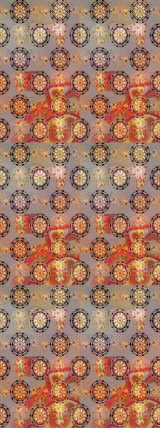 Eskiz modeli etnik tasarım. Yatak çarşafları, ceket, paket tasarımı, kumaş ve moda kavramları için tekstil baskısı. Çiçekleri, deniz kabukları, mandalaları ve suluboya efektleri olan deniz altyapısı.