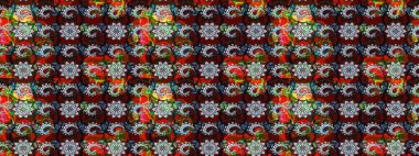 Çiçek izi. Çiçekler suluboya tarzında kırmızı ve kahverengi renklerde. Suluboya çizim deseni.