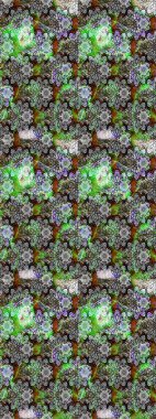 Parmak izi, kumaş, duvar kâğıdı, tekstil için raster dokusu. Renkli grunge, soyut arkaplanı kologray ve yeşil çiçeklerle süslüyor. Nakış desenli çiçek deseni..