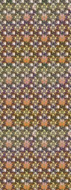 Doodle tarzı. Tekstil ve kapak tasarımı için mükemmel. Renkli kahverengi ve bej pürüzsüz desen. El çizimi dikişsiz sonbahar çiçekleri deseni. Kahverengi ve bej renkli çiçekler.