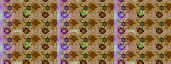 El yapımı çiçek ve bitki koleksiyonu. Şirin karalamalı çiçek desenli çizim. Raster illüstrasyonu. Raster illüstrasyonu. Eskiz tarzı kahverengi renklerde.