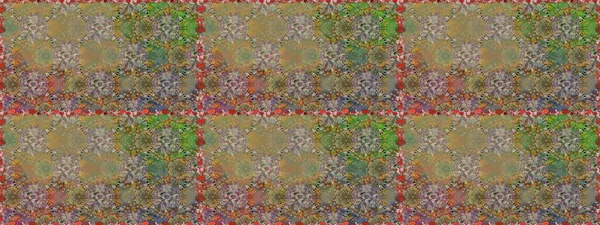 Çiçekli, suluboya desenli kusursuz çiçek deseni. Raster deseni. Küçük çiçekte güzel bir çiçek deseni..