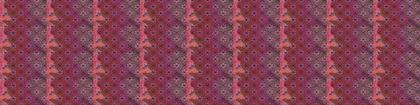 Raster illüstrasyonu. Suluboya çiçekli çiçek deseni. Kahverengi ve mor renkli Asya tekstili.