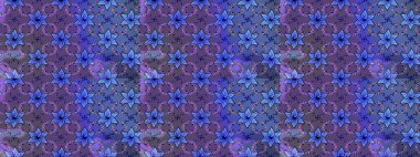 Menekşe ve mavi arka planda. Çocuksu tasarım. Elle çizilmiş çiçek desenli Raster çizimi. Tekstil, kumaş, ambalaj, hatıra defteri için güzel çiçek arkaplanı..