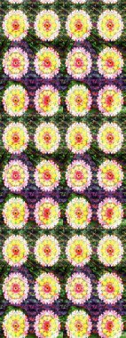 Sarı ve nötr renklerde çiçekler olan çiçek deseni çiz. Çiçekler suluboya stilinde sarı ve nötr renklerde.