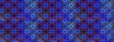 Tekstil için suluboya eskiz deseni. El çizimi çiçek çizimi deseni (fayans). Şirin çiçekler, şal desenli, mor ve mavi renklerde renkli çizim deseni.