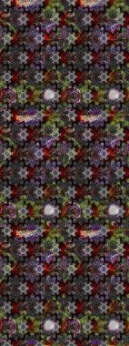 Parlak renkli çiçekleri olan ve gri ve siyah renkte yaprakları olan harika bir çiçek deseni. Modern çiçek arkaplanı. Moda baskıları için zarif bir şablon. Halk stili.