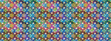 Çiçekler suluboya tarzında mavi ve yeşil renklerde. Mavi ve yeşil renkte çiçekler olan çiçek deseni çiz.